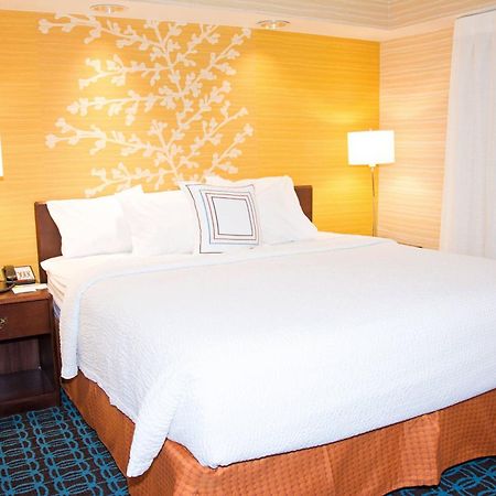 Fairfield Inn & Suites Батлер Екстер'єр фото