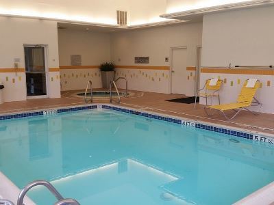 Fairfield Inn & Suites Батлер Екстер'єр фото