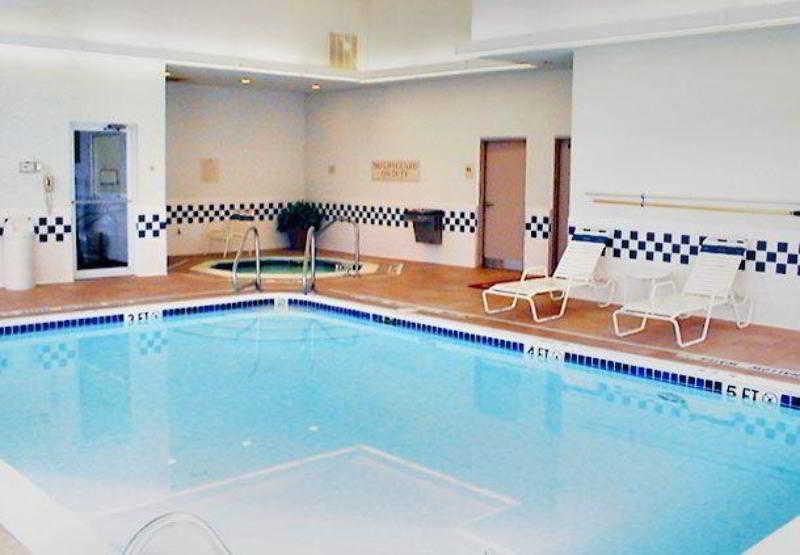 Fairfield Inn & Suites Батлер Зручності фото